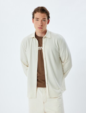 Koton Regular fit Overhemd in Beige: voorkant