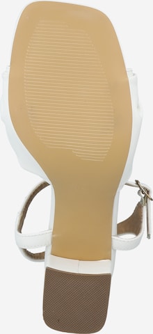 Oasis Sandale in Weiß