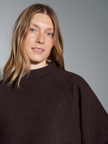 Bluză de molton 'Grapina' de la OPUS pe mov