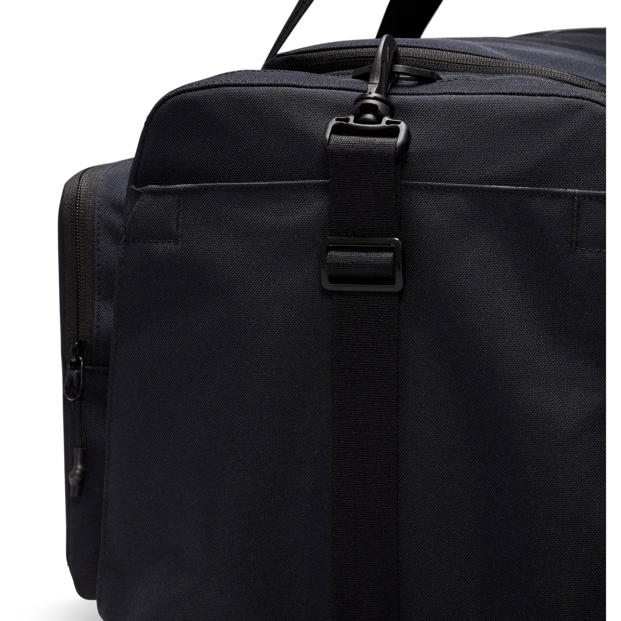 NIKE Športová taška 'Utility Power 2.0' - Čierna