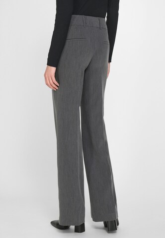 Fadenmeister Berlin Wide leg Pleated Pants in Grey