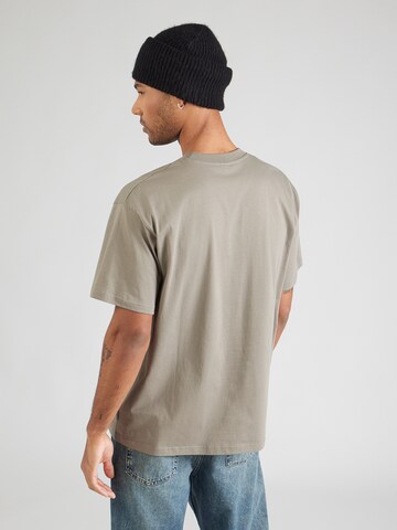 Iriedaily Bluser & t-shirts 'Smokin Van' i grøn