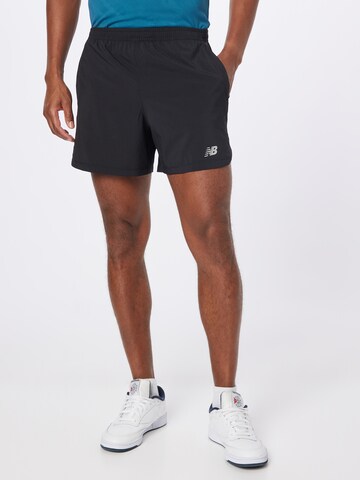 new balance - regular Pantalón deportivo en negro: frente