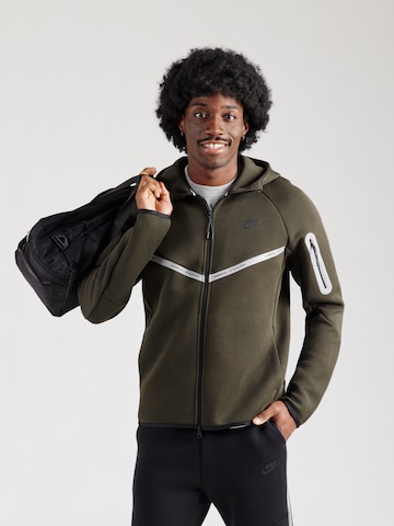 Nike Sportswear Sweatvest 'TECH FLC' in Groen: voorkant