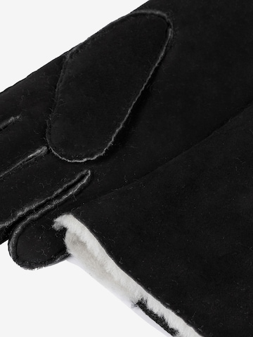 Roeckl Full Finger Gloves 'Brevik' in Black