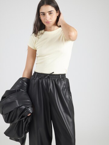 Maglietta di TOPSHOP in giallo: frontale