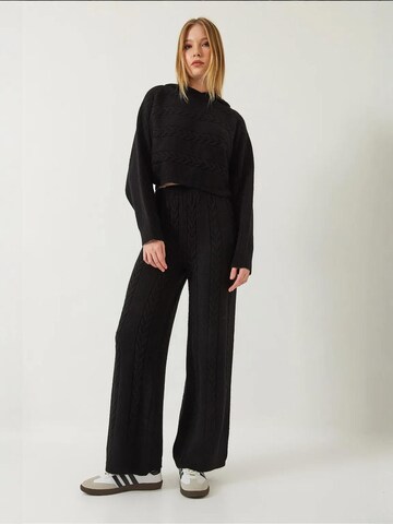 Completo pantalone di Bianco Lucci in nero