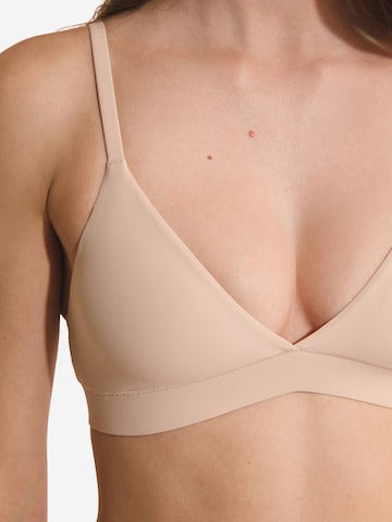 Triangolo Reggiseno 'Pure Soft' di ETAM in beige