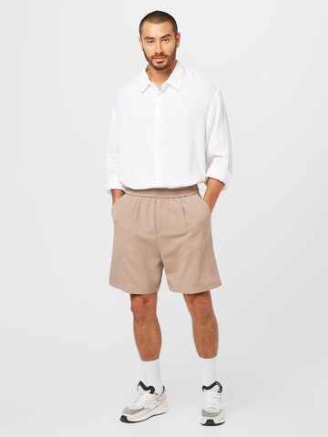 Comfort fit Camicia di WEEKDAY in bianco