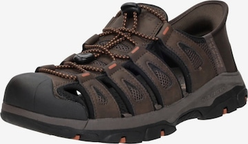 SKECHERS Sandalen 'Slip-Ins: Relaxed Fit' in Bruin: voorkant