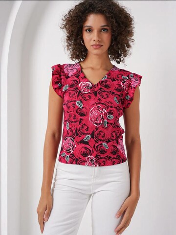 Bigdart - Camisa em vermelho: frente