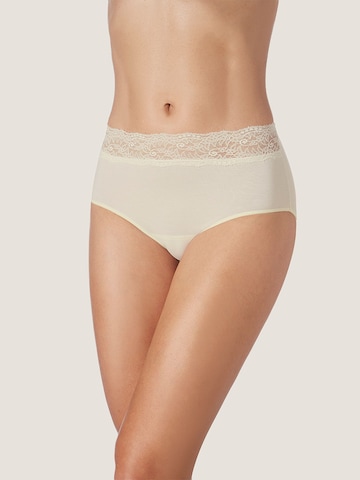 zd ZERO DEFECTS Panty 'Atenea lace high waist panty soy fiber ' in Weiß: Vorderseite