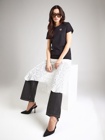 Tricou 'ESS ELEVATED' de la PUMA pe negru