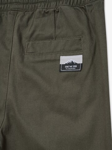 Regular Pantalon SOMETIME SOON en vert