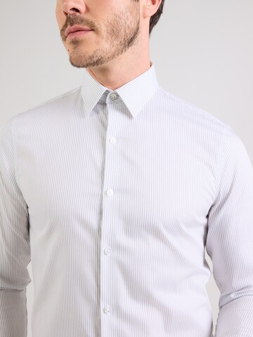 Slim fit Camicia di Calvin Klein in bianco