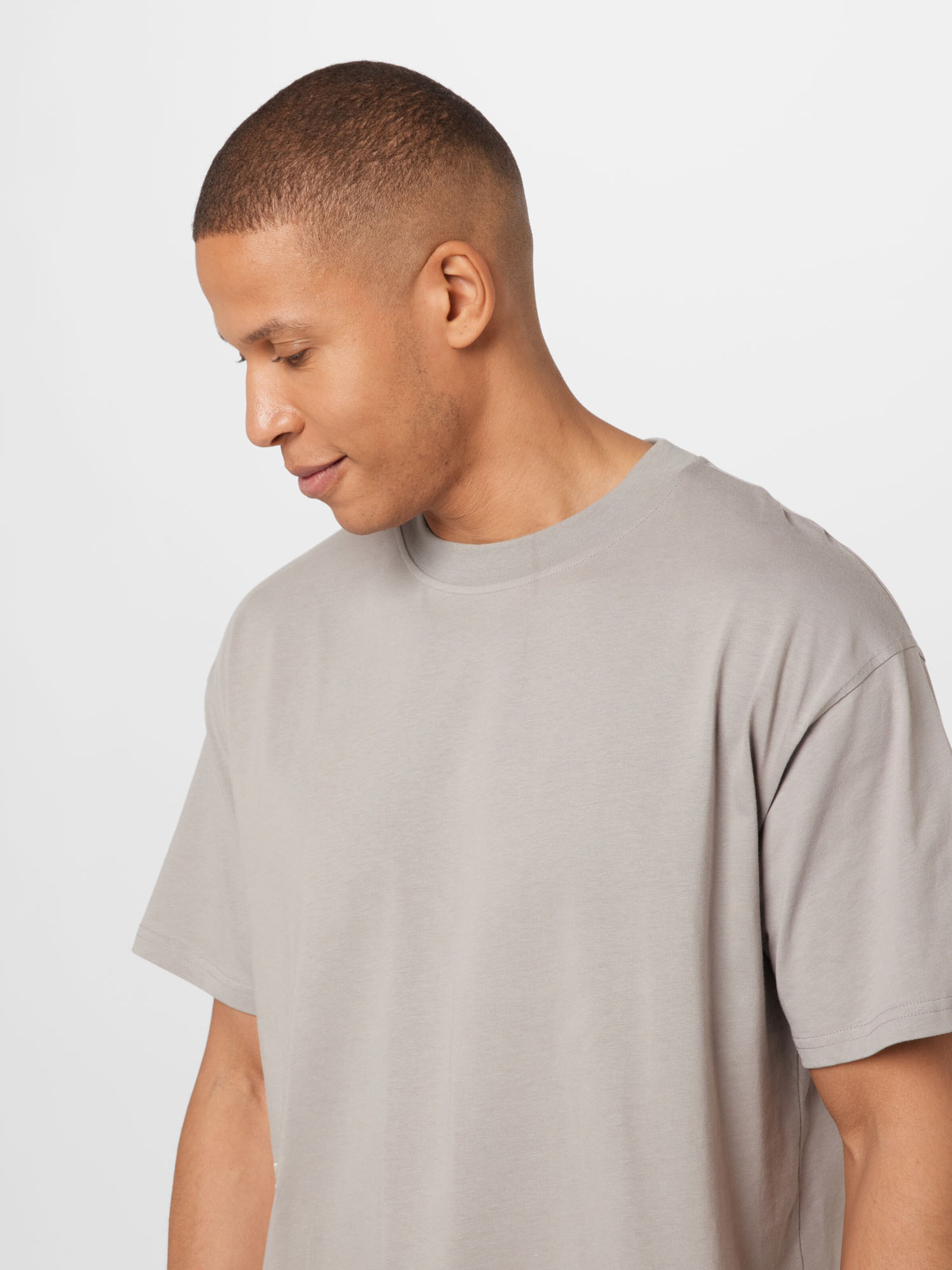 Männer Shirts The Couture Club T-Shirt in Kitt - JG56412 Männer Shirts The Couture Club T-Shirt in Kitt - JG56412