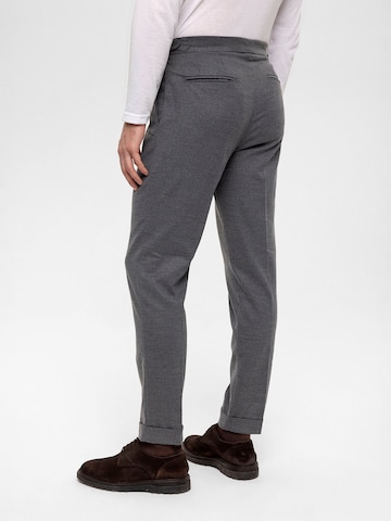 Coupe slim Pantalon à pince Antioch en gris