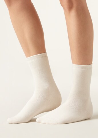 CALZEDONIA Socks in White: front