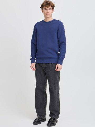 Casual Friday Свитшот 'CFSebastian' в Синий