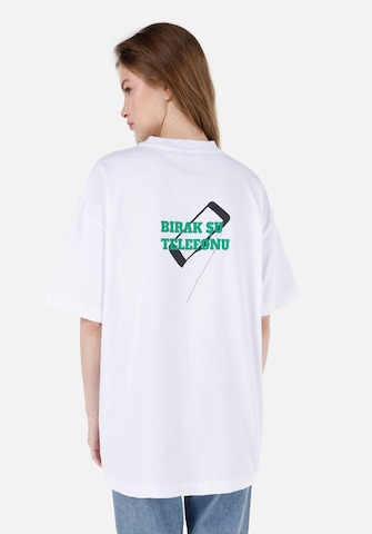 T-shirt Colin's en blanc : devant