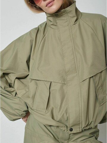 Giacca di mezza stagione ' AloraCC ' di co'couture in verde