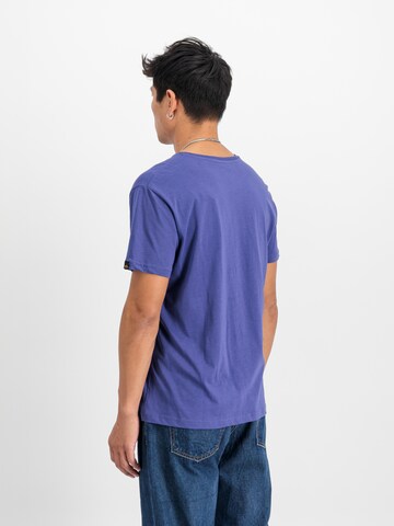 ALPHA INDUSTRIES T-shirt i lila