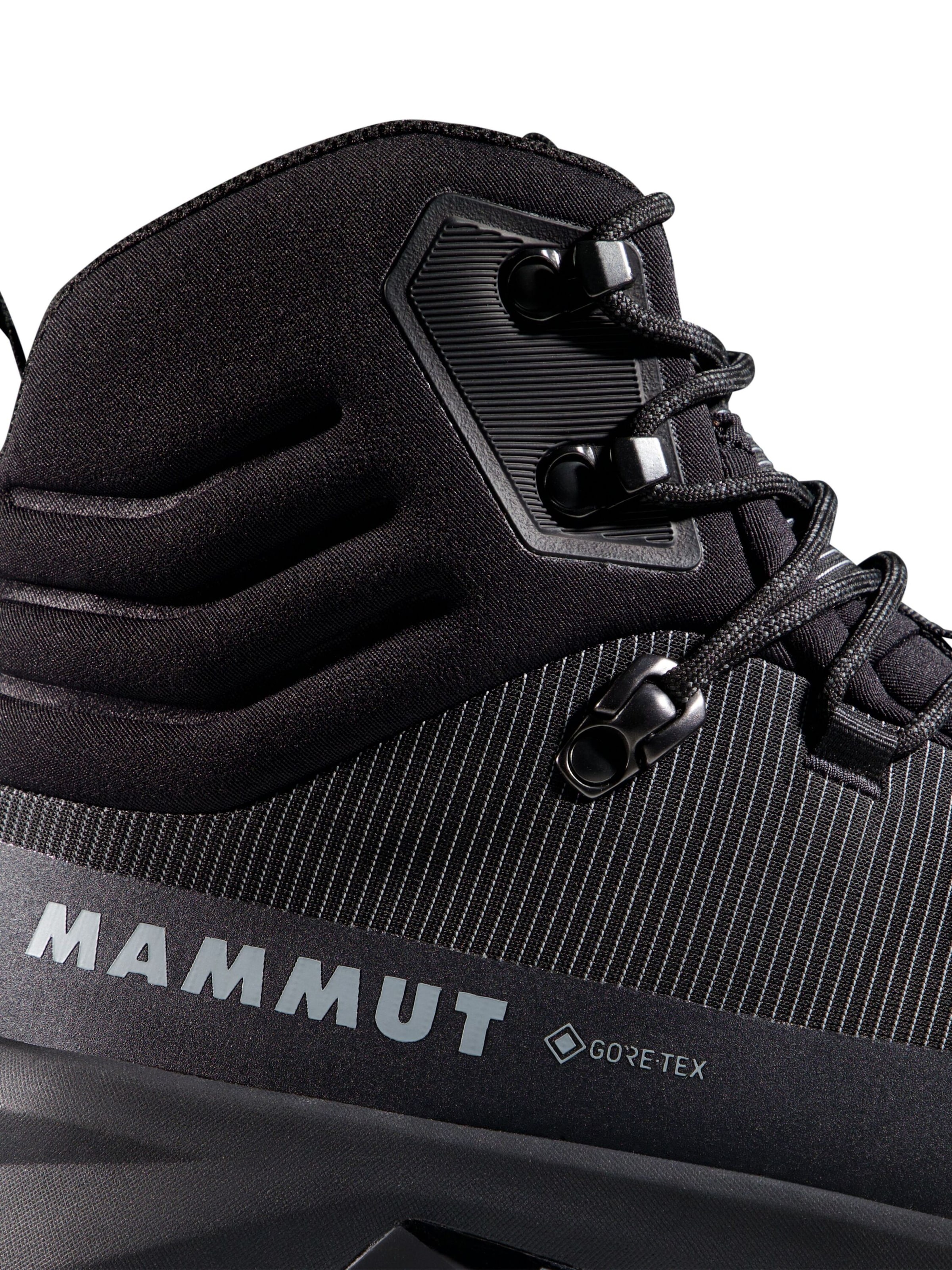MAMMUT Boots in Black