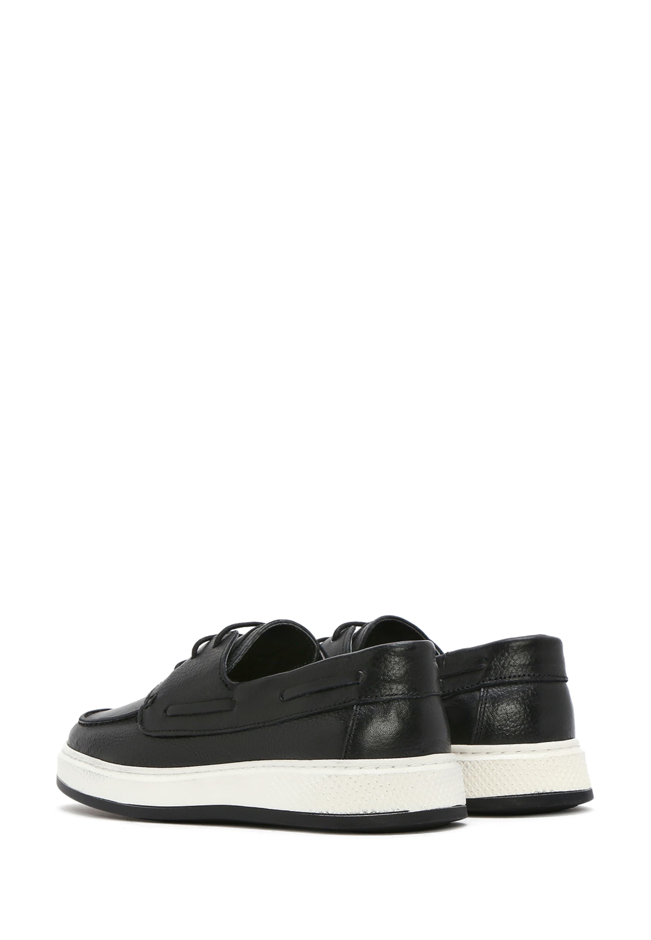 Chaussure basse Derimod en noir