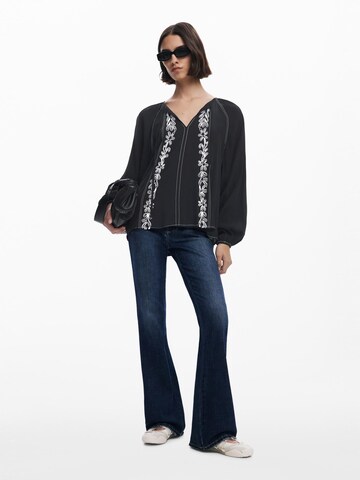 Chemisier Desigual en noir