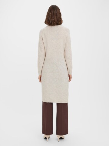 Robes en maille 'VILLA' VERO MODA en beige