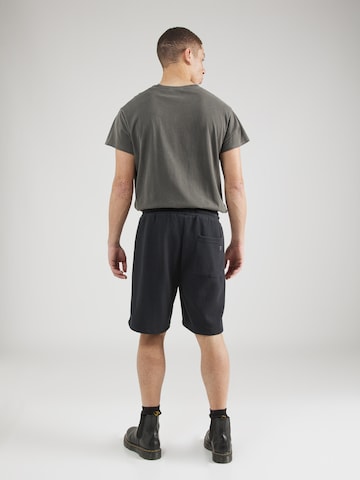 BLEND Regular Shorts in Schwarz