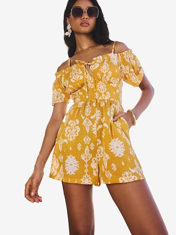 Tuta jumpsuit di Lipsy in giallo: frontale