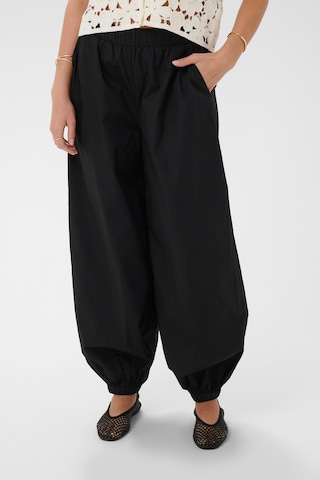 Cream - Loosefit Calças 'Balua' em preto: frente