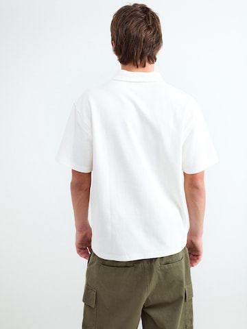 BALMOHK Paita värissä valkoinen