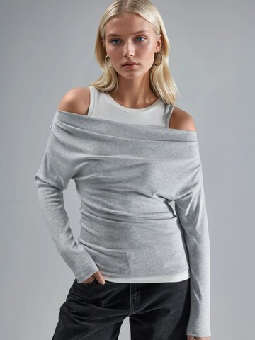 Hiccup Shirt in Grijs: voorkant