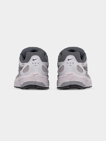 Baskets basses 'P-6000' Nike Sportswear en gris