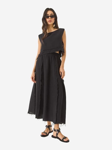 Tailleur di Bianco Lucci in nero