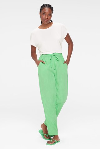 SENSES.THE LABEL Regular Pants in Green