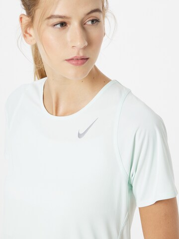 NIKE Sportshirt 'Race' in Grün