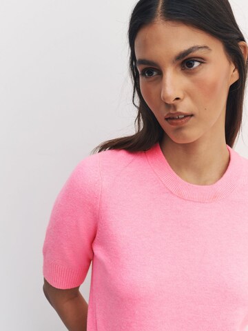 Next Pullover in Pink