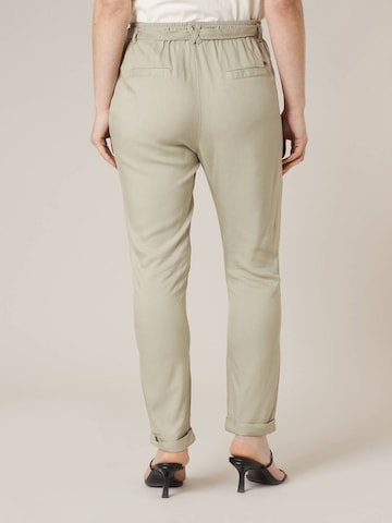 Coupe slim Pantalon Deeluxe en vert