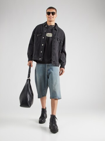 GUESS Originals Футболка 'GO STRIKER' в Черный