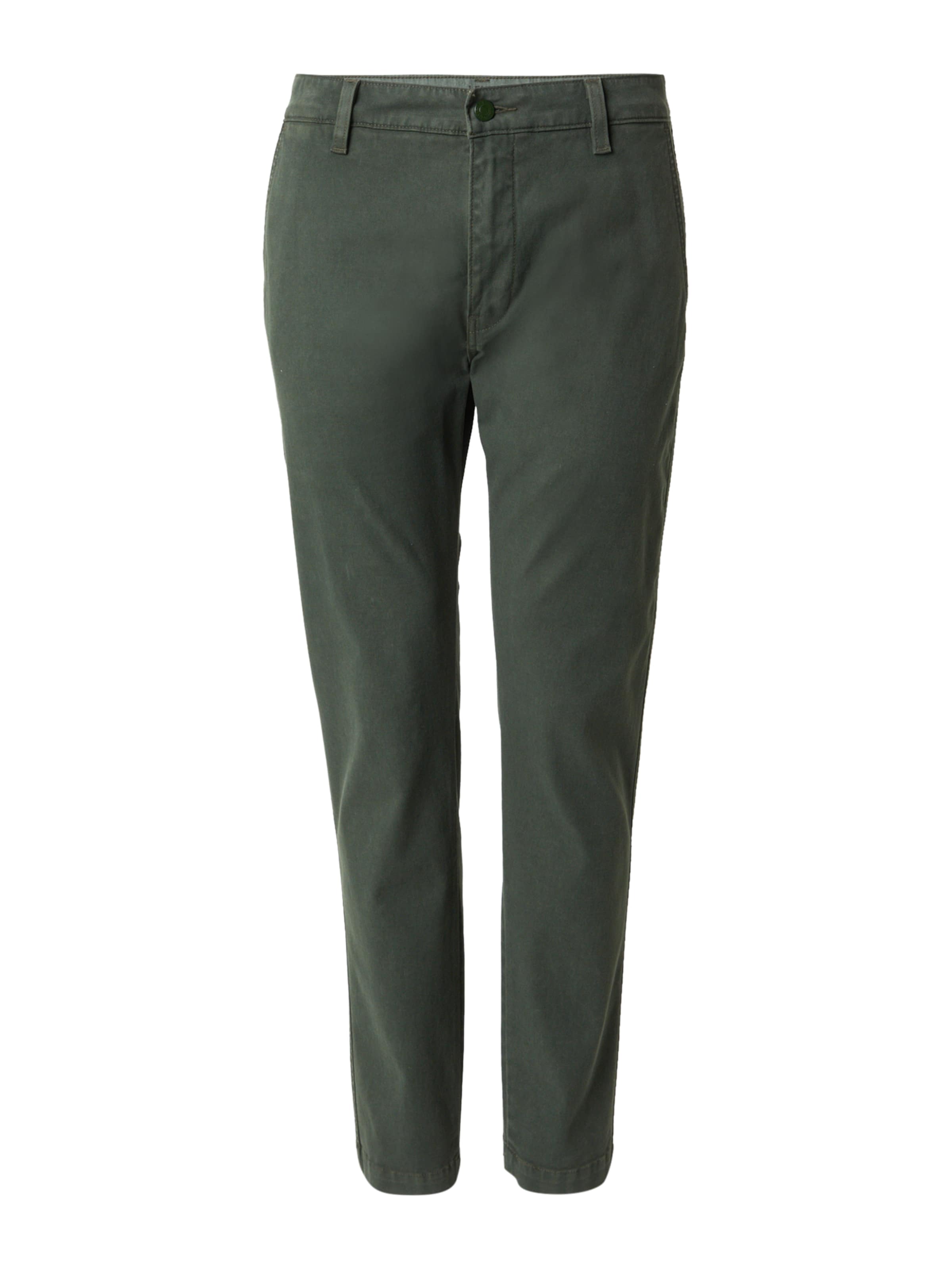 Pantalon chino ' XX Chino Standard' LEVI'S ® en vert : devant