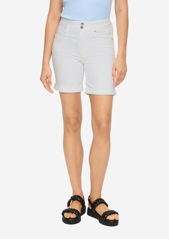 s.Oliver Slim fit Jeans 'Betsy' in White: front