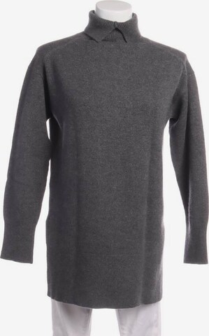 Vince Sweater & Cardigan in XS in Grey: front