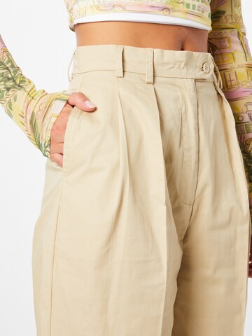 Nasty Gal Wide leg Pleat-Front Pants 'Poplin' in Beige