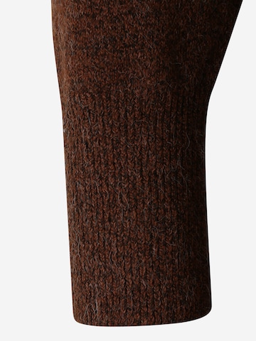Noisy May Curve - Vestido 'IAN' en marrón
