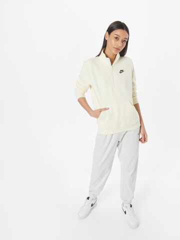 Sweat-shirt Nike Sportswear en blanc