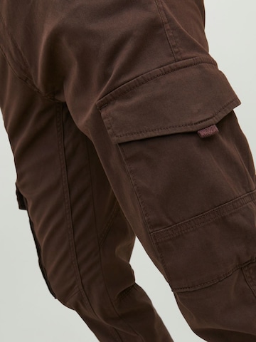 Effilé Pantalon cargo 'Paul Flake' JACK & JONES en marron