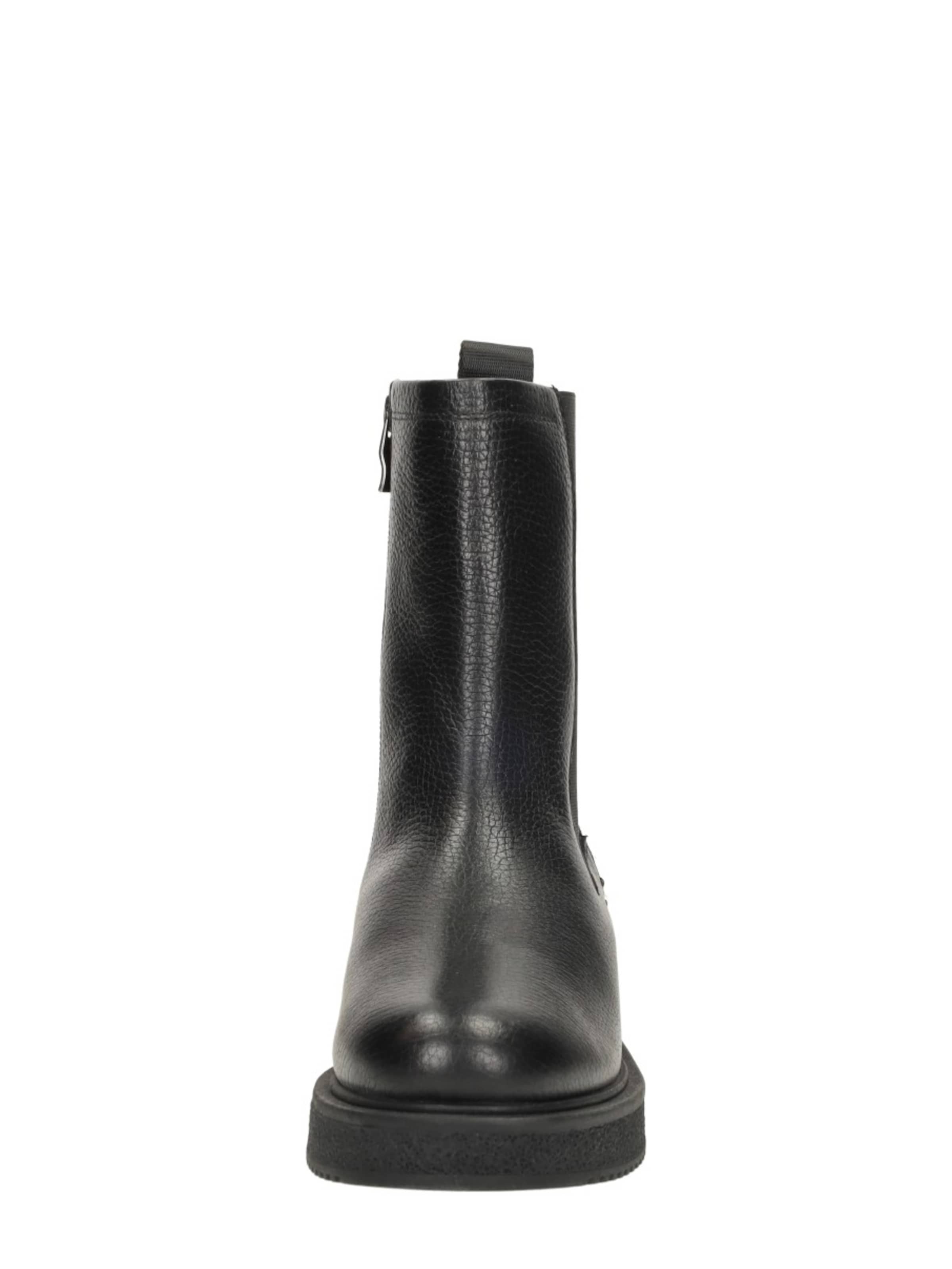 MARUTI Boots 'Sarah' in Black